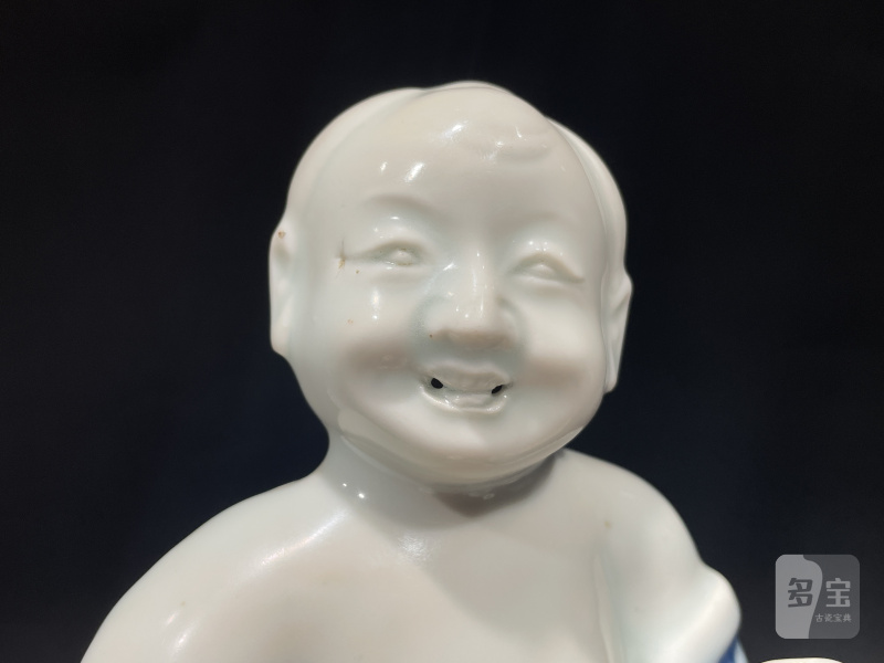 清早期 青花弥勒佛造像 - 图6